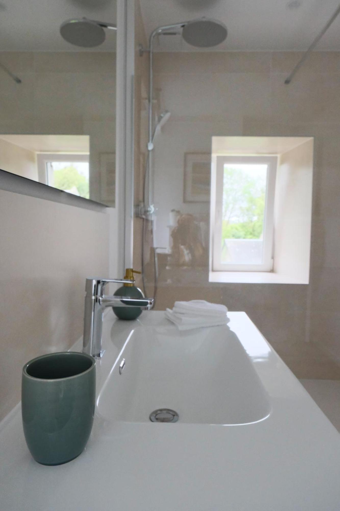Chambres D'Hotes & Gites - Domaine Les Sources 포르바일 외부 사진