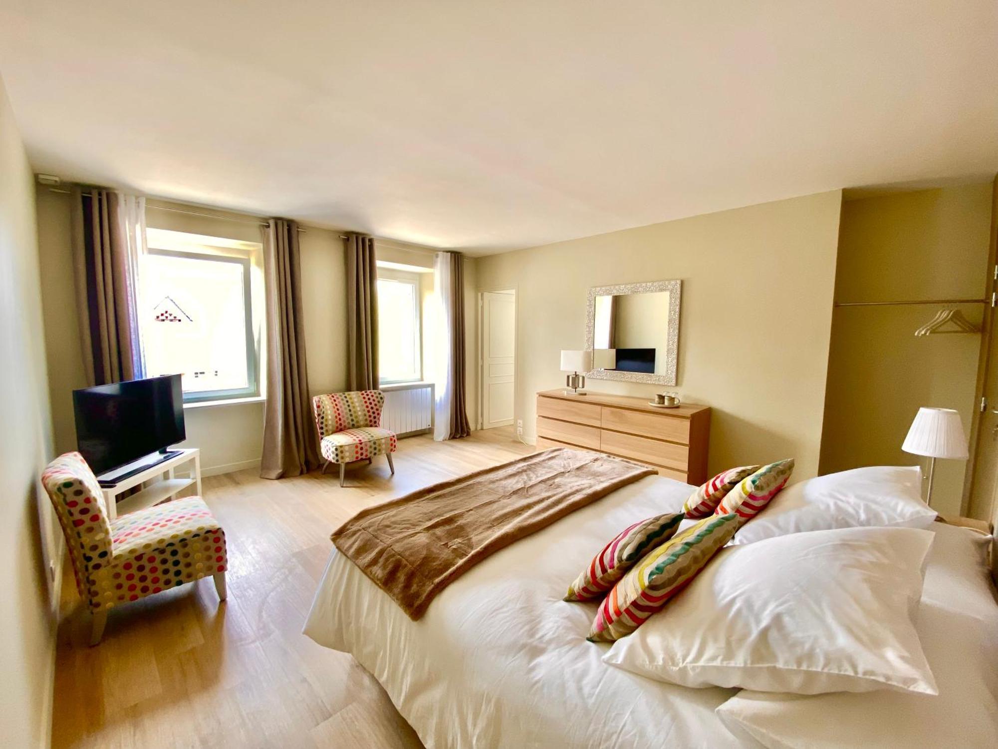 Chambres D'Hotes & Gites - Domaine Les Sources 포르바일 외부 사진