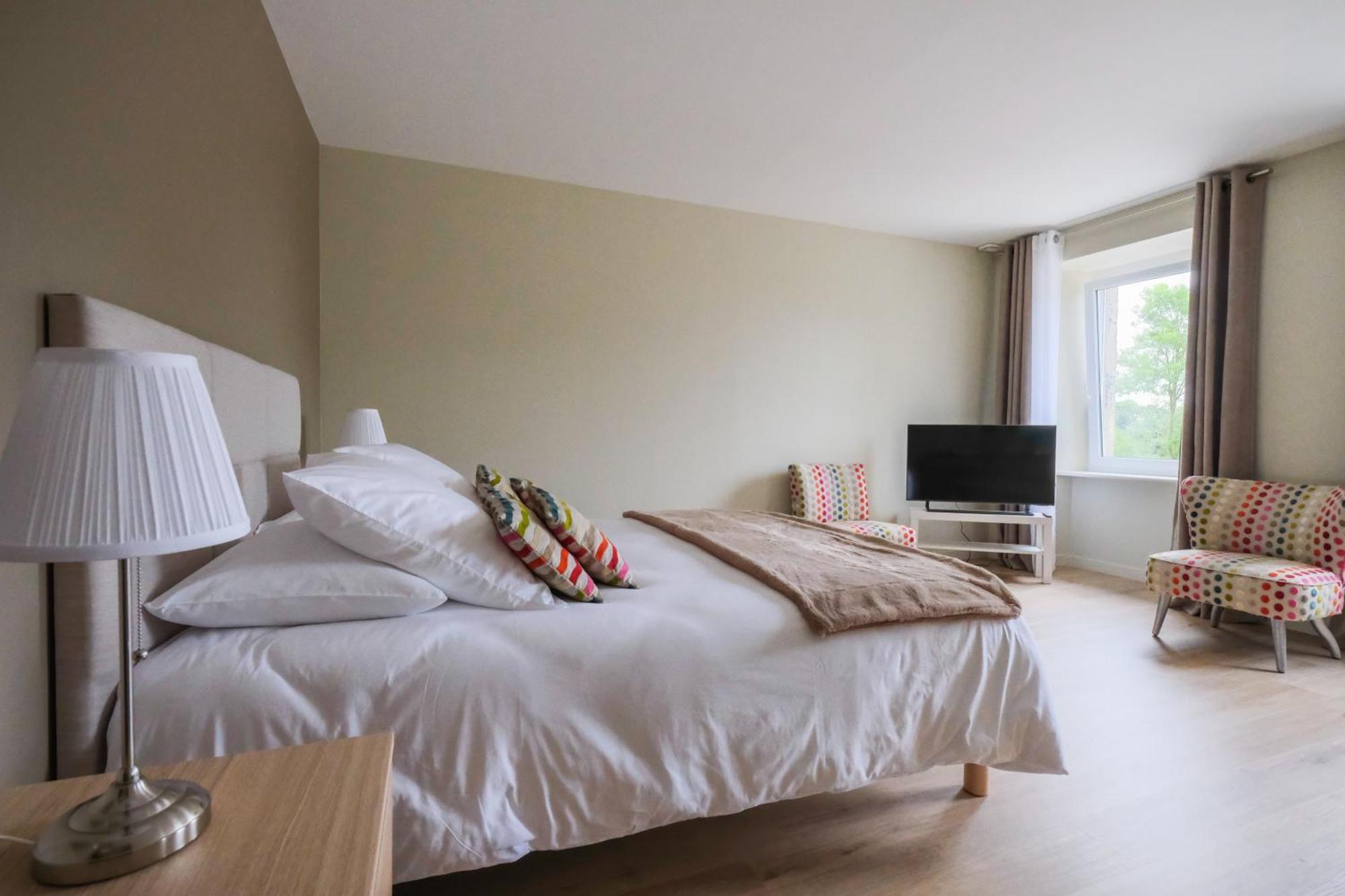 Chambres D'Hotes & Gites - Domaine Les Sources 포르바일 외부 사진