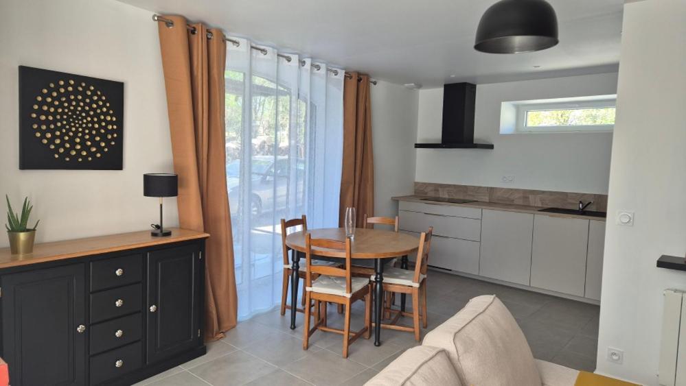 Chambres D'Hotes & Gites - Domaine Les Sources 포르바일 외부 사진